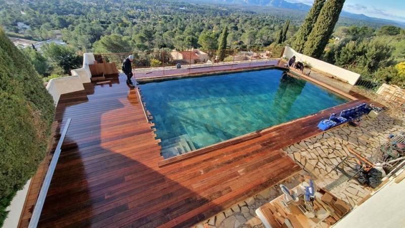 Terrasse en Ipé 21x145mm 2 faces lisses à Roquebrune - Var - 83