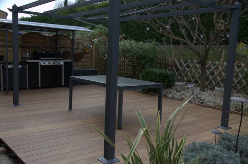 Terrasse en Cumaru 21x145mm 2 faces lisses à Sanary sur Mer - Var - 83